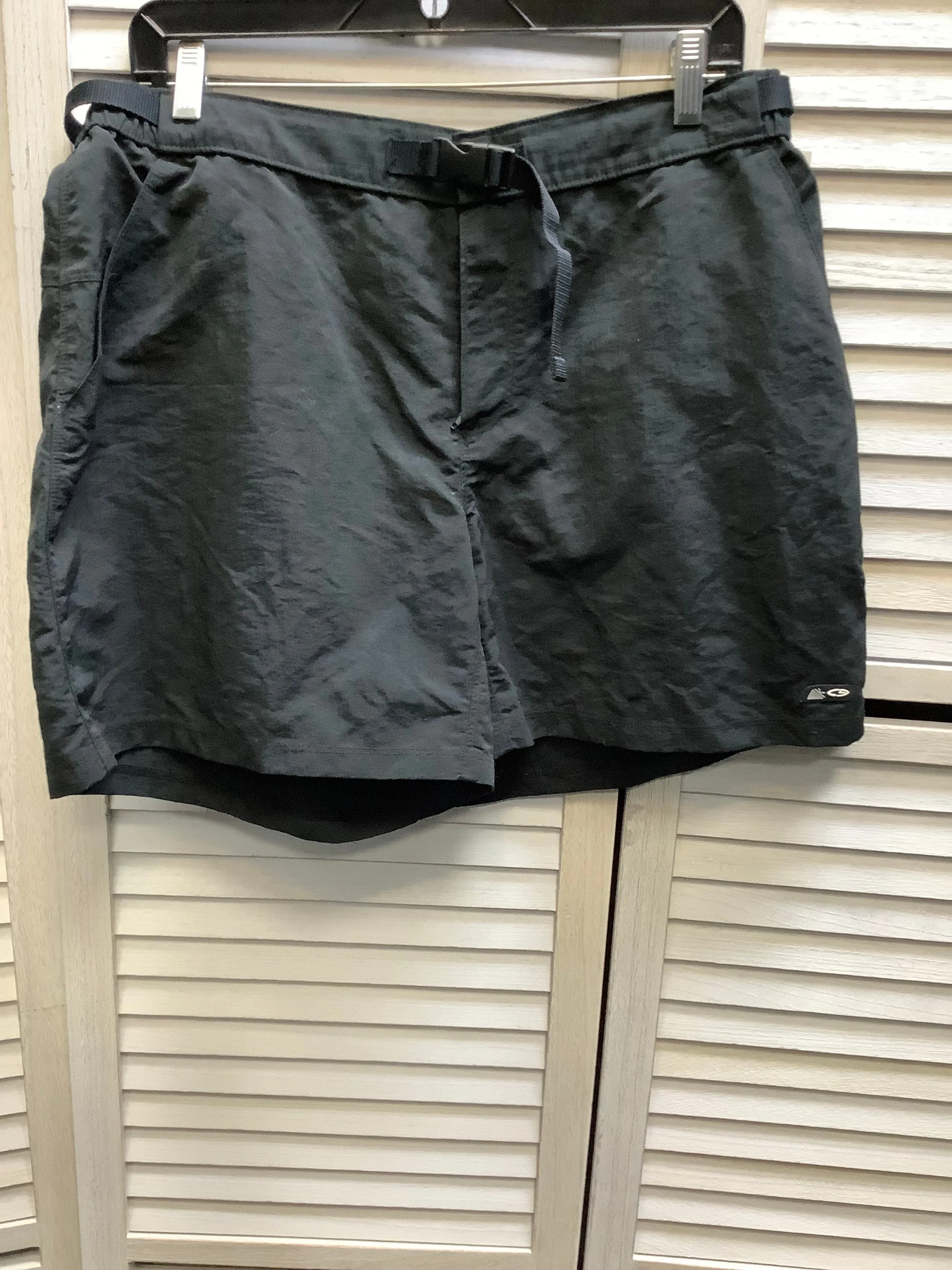 Black Athletic Shorts Champion, Size L