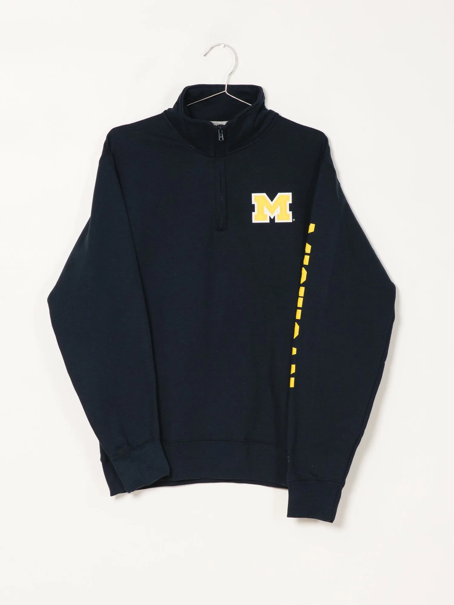 CHAMPION 1/4 ZIP MICHIGAN UNIVERSITY SWEATER - CLEARANCE