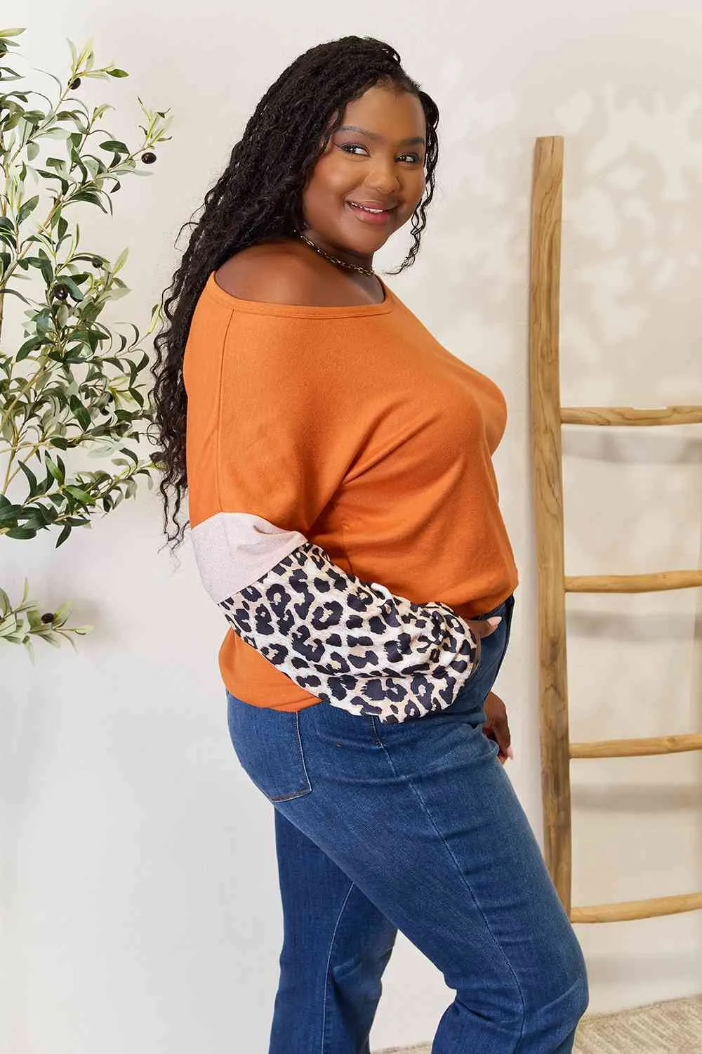 Double Take Leopard Long Sleeve Round Neck Sweatshirt