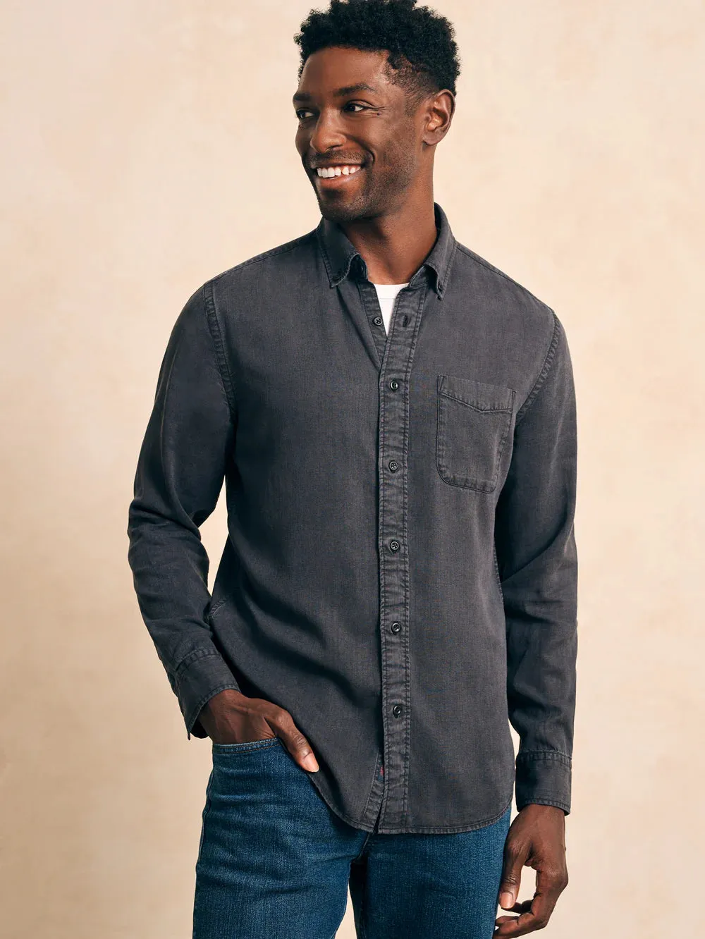 FAHERTY The Tried And True Chambray Shirt