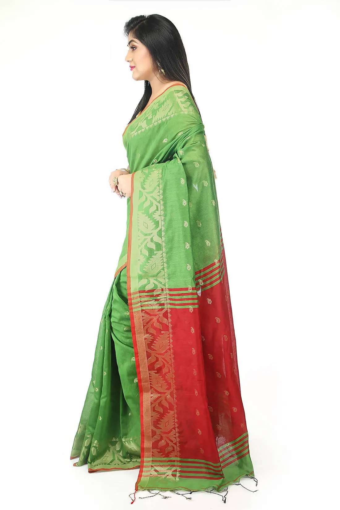 Green red bengal handloom extraweft work saree