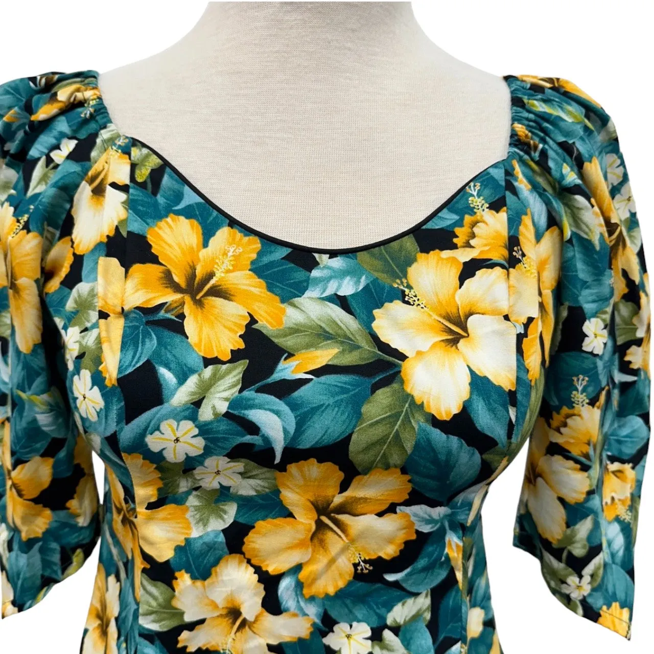 Hawaiian Half  Sleeve Tops | Green＆Yellow Hibiscus - 286B