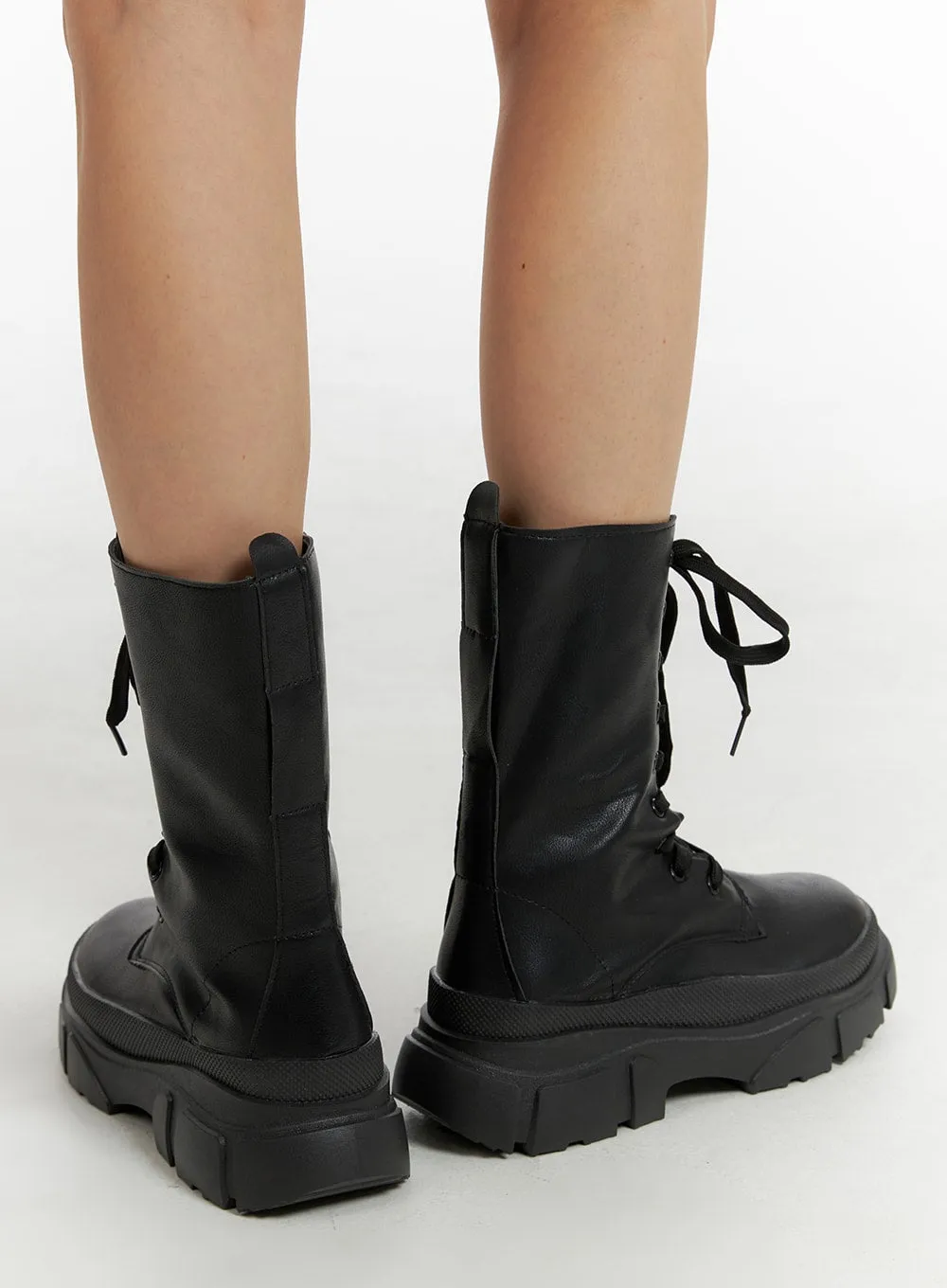 Lace-Up Platform Chelsea Boots CM407