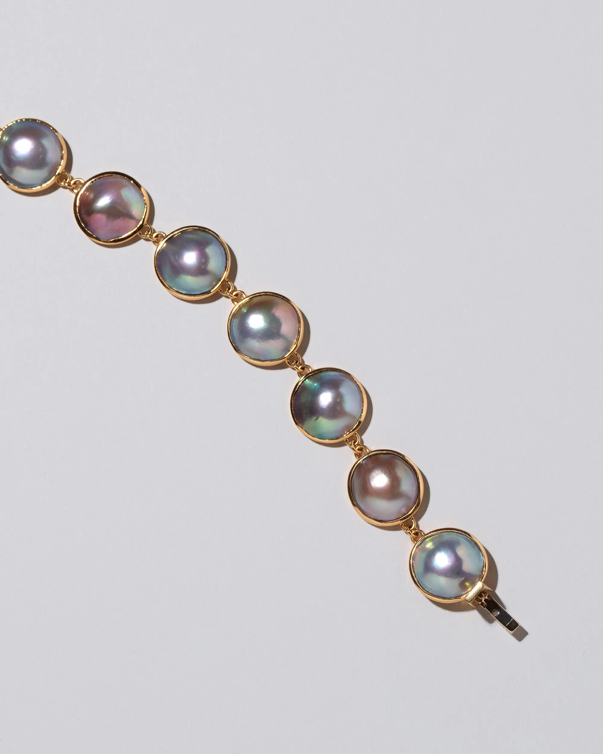 Loon Mabe Pearl Bracelet