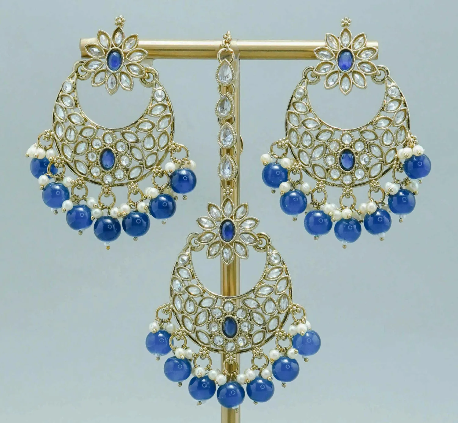 NEHA POLKI EARRINGS WITH TIKKA