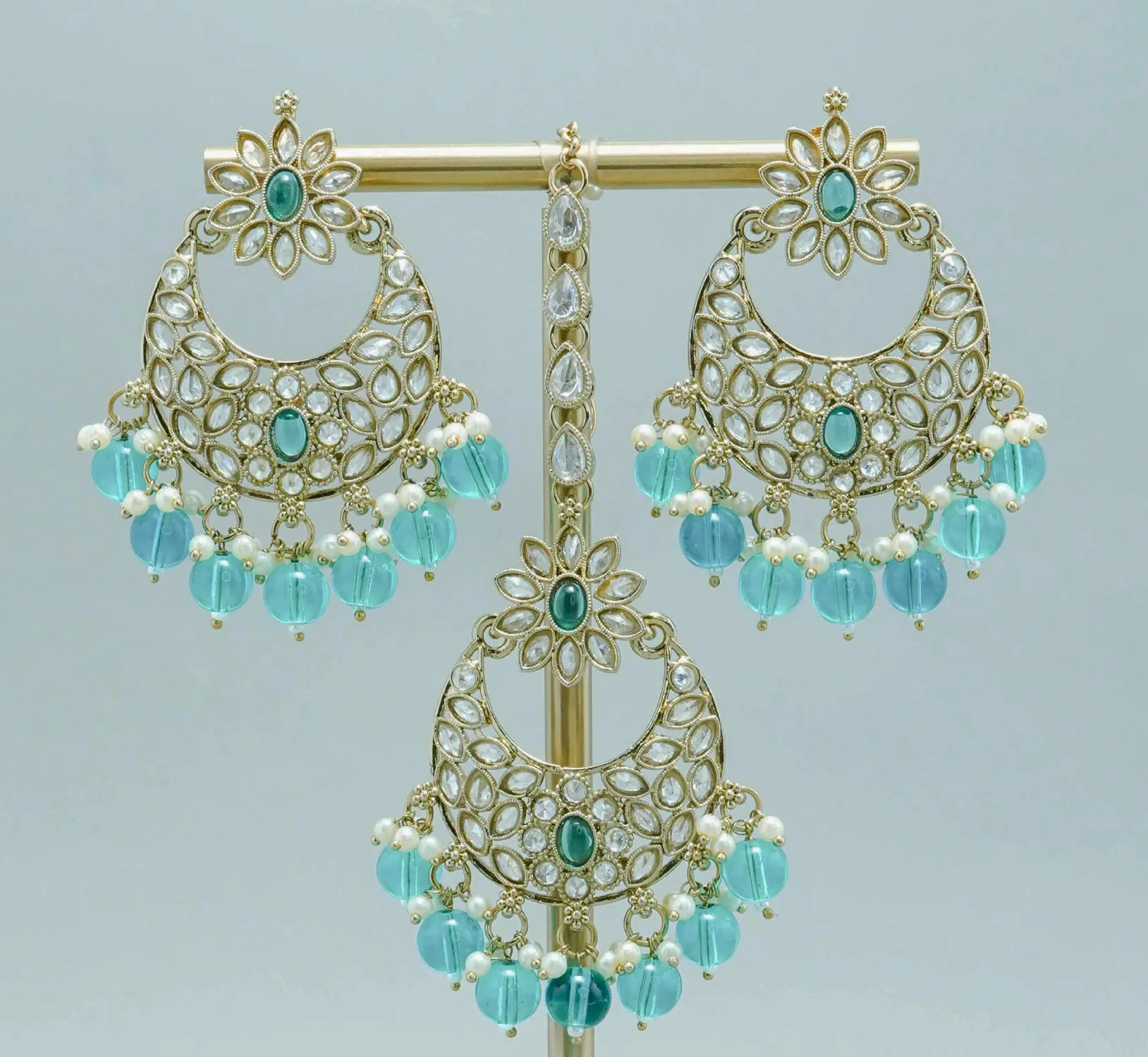 NEHA POLKI EARRINGS WITH TIKKA